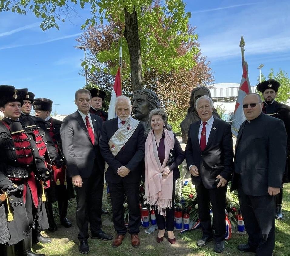 Župni dječji zbor iz Nedelišća i crkveni zbor Serafini iz Pušćina zajedno sa župnikom na obilježavanju pogibije Petra Zrinskog i Frana Krste Frankopana