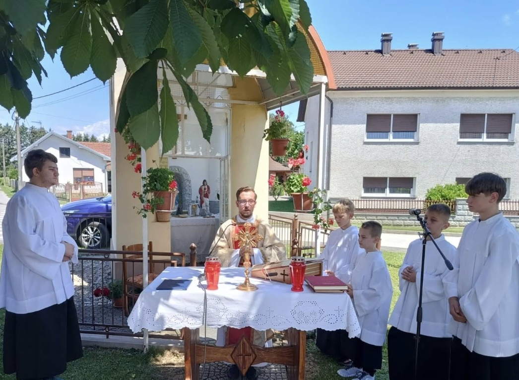 U Pretetincu svečano proslavljeno proštenje Presvetog Trojstva