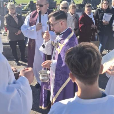 572763241 1266992228799841 1186433135521633794 N